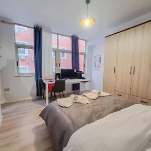 Apartamento Cozy In Center, Tirana